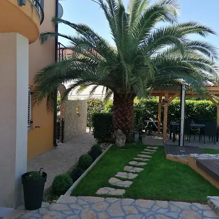 Maria Apartment *