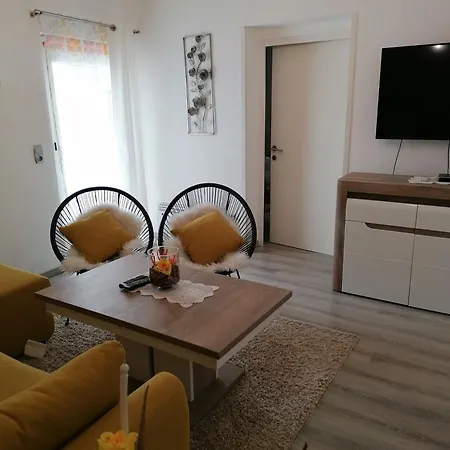 Apartment Maria Medulin